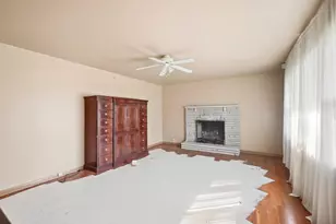 5600 Crawford Dr, Columbus, OH 43229 - Photo 2