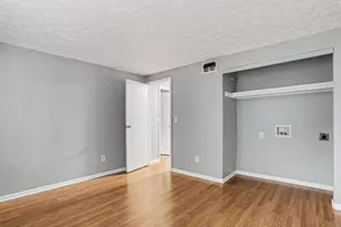 2509 Burgandy Ln, Columbus, OH 43232 - Photo 12