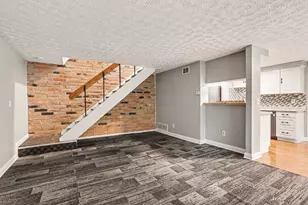 2509 Burgandy Ln, Columbus, OH 43232 - Photo 2