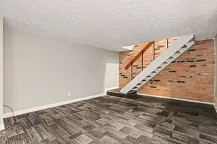 2509 Burgandy Ln, Columbus, OH 43232 - Photo 1