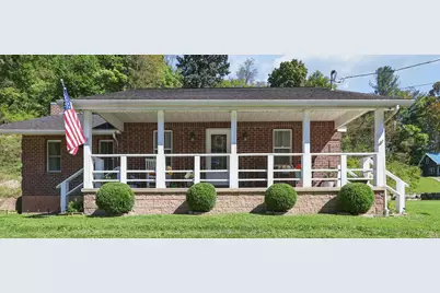 702 Zanesville Street, Beverly, OH 45715 - Photo 2