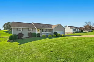 5065 Northcrest Dr, Nashport, OH 43830 - Photo 2