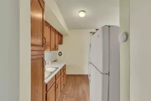 1942 Argyle Dr, Columbus, OH 43219 - Photo 8