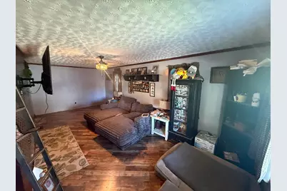 133 Hayward Avenue, Circleville, OH 43113 - Photo 2