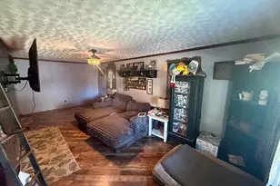 133 Hayward Ave, Circleville, OH 43113 - Photo 2