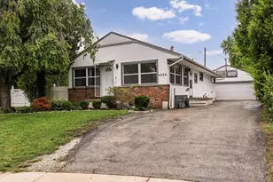 4620 Boynton Pl, Columbus, OH 43227 - Photo 2