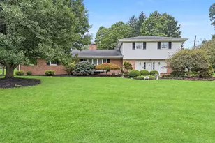 964 Bon Air Dr, Urbana, OH 43078 - Photo 1