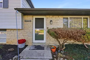 2792 Gatewood Rd, Columbus, OH 43219 - Photo 2