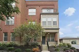 972 Perry St, Columbus, OH 43215 - Photo 1