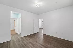 972 Perry St, Columbus, OH 43215 - Photo 16