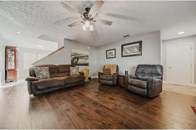 2986 Dustins Way, Columbus, OH 43228 - Photo 4
