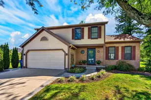 1647 Preston Woods Ct, Columbus, OH 43235 - Photo 1