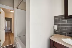 443 N Champion Ave, Columbus, OH 43203 - Photo 16