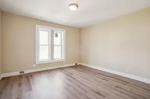 443 N Champion Ave, Columbus, OH 43203 - Photo 18