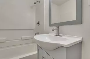 2360 Pontiac St, Columbus, OH 43211 - Photo 26