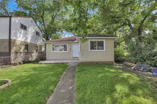 2360 Pontiac St, Columbus, OH 43211 - Photo 2