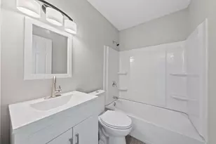 1576 Koebel Rd, Columbus, OH 43207 - Photo 16