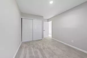 1576 Koebel Rd, Columbus, OH 43207 - Photo 10
