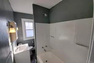 2010 Cleveland Ave, Columbus, OH 43211 - Photo 8