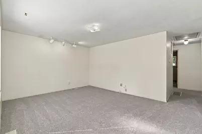 2255 Cardston Drive, Columbus, OH 43232 - Photo 10