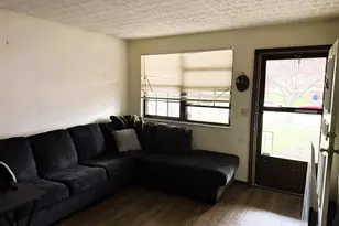 2673-2675 Blossom Ave, Columbus, OH 43231 - Photo 2