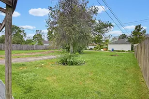 1390 Republic Ave, Columbus, OH 43211 - Photo 4