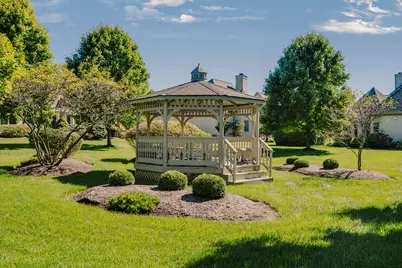 9985 Gresham Court, Powell, OH 43065 - Photo 4