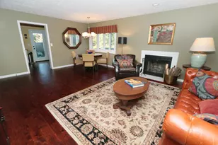 2313 McCauley Ct, Columbus, OH 43220 - Photo 2