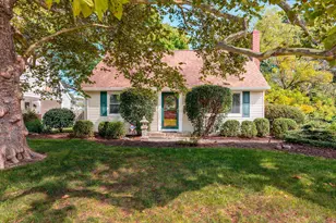 2212 Woodstock Rd, Upper Arlington, OH 43221 - Photo 1