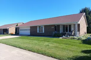 338 Bishop Dr, London, OH 43140 - Photo 2