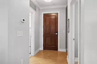 3175 Tremont Rd, Columbus, OH 43221 - Photo 8