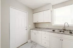 68 W Park Ave, Columbus, OH 43222 - Photo 16