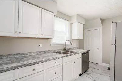 68 W Park Avenue, Columbus, OH 43222 - Photo 14