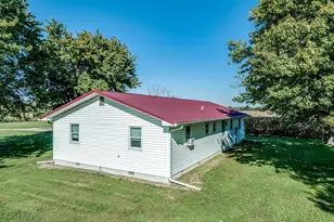142 Heath Ln, New Holland, OH 43145 - Photo 20
