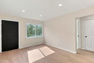 1452 Manchester Ave, Columbus, OH 43211 - Photo 10