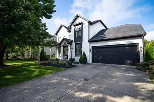 713 Blossom Ln, Pickerington, OH 43147 - Photo 2