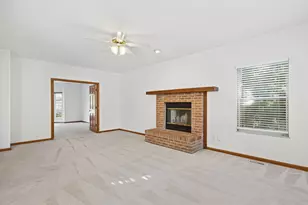1581 Raspberry Run Dr, Columbus, OH 43204 - Photo 10