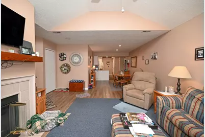 606 Hampton Woods Drive, Marion, OH 43302 - Photo 4