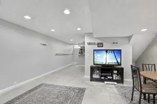 1548 Grove Hill Dr, Columbus, OH 43240 - Photo 34