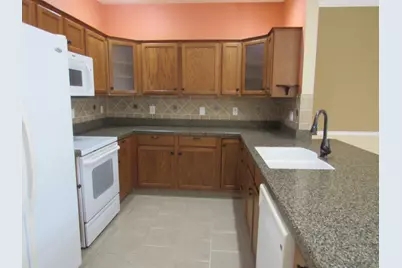 5 Claire Court #5, Circleville, OH 43113 - Photo 4