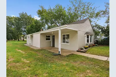 4912 Harrisburg Pike, Grove City, OH 43123 - Photo 1