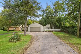 4912 Harrisburg Pike, Grove City, OH 43123 - Photo 2