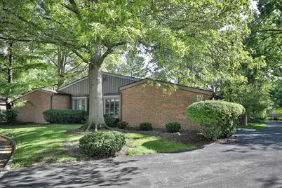 160 Glen Circle, Worthington, OH 43085 - Photo 2