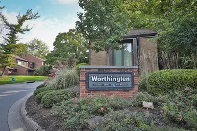 160 Glen Circle, Worthington, OH 43085 - Photo 1