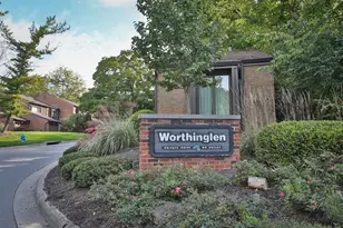 160 Glen Cir, Worthington, OH 43085 - Photo 1