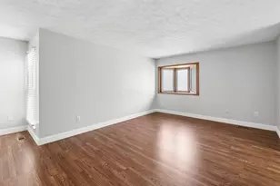 365 Halsbury Cir, Columbus, OH 43230 - Photo 22