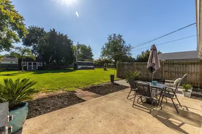 305 Meadow Drive, Circleville, OH 43113 - Photo 32
