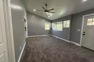 291 N Wheatland Ave, Columbus, OH 43204 - Photo 10