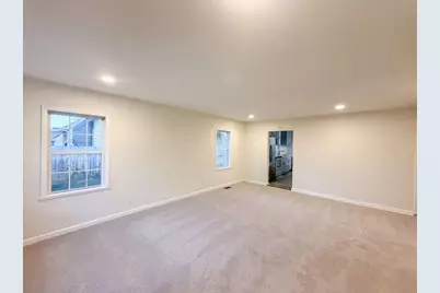 1979 E Cooke Road, Columbus, OH 43224 - Photo 8