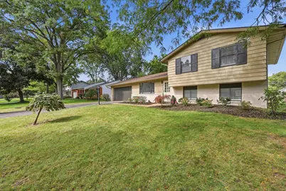 6747 Merwin Road E, Columbus, OH 43235 - Photo 2
